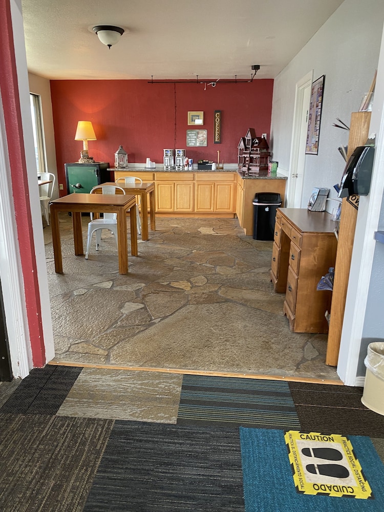 Ocean Shores Inn Suites 10/49