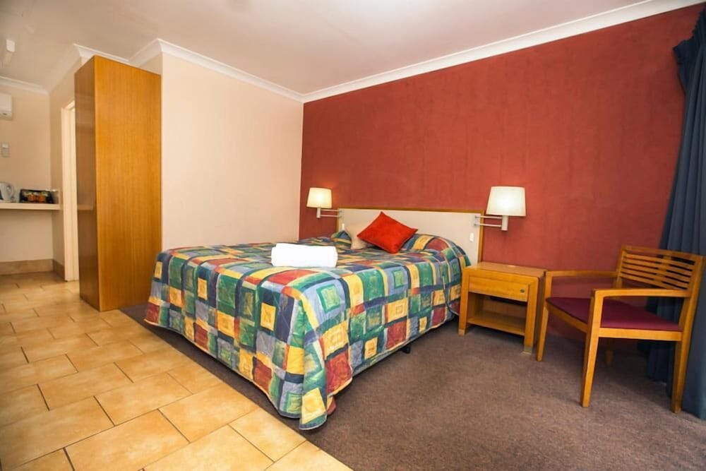 Kalgoorlie Overland Motel 8/28