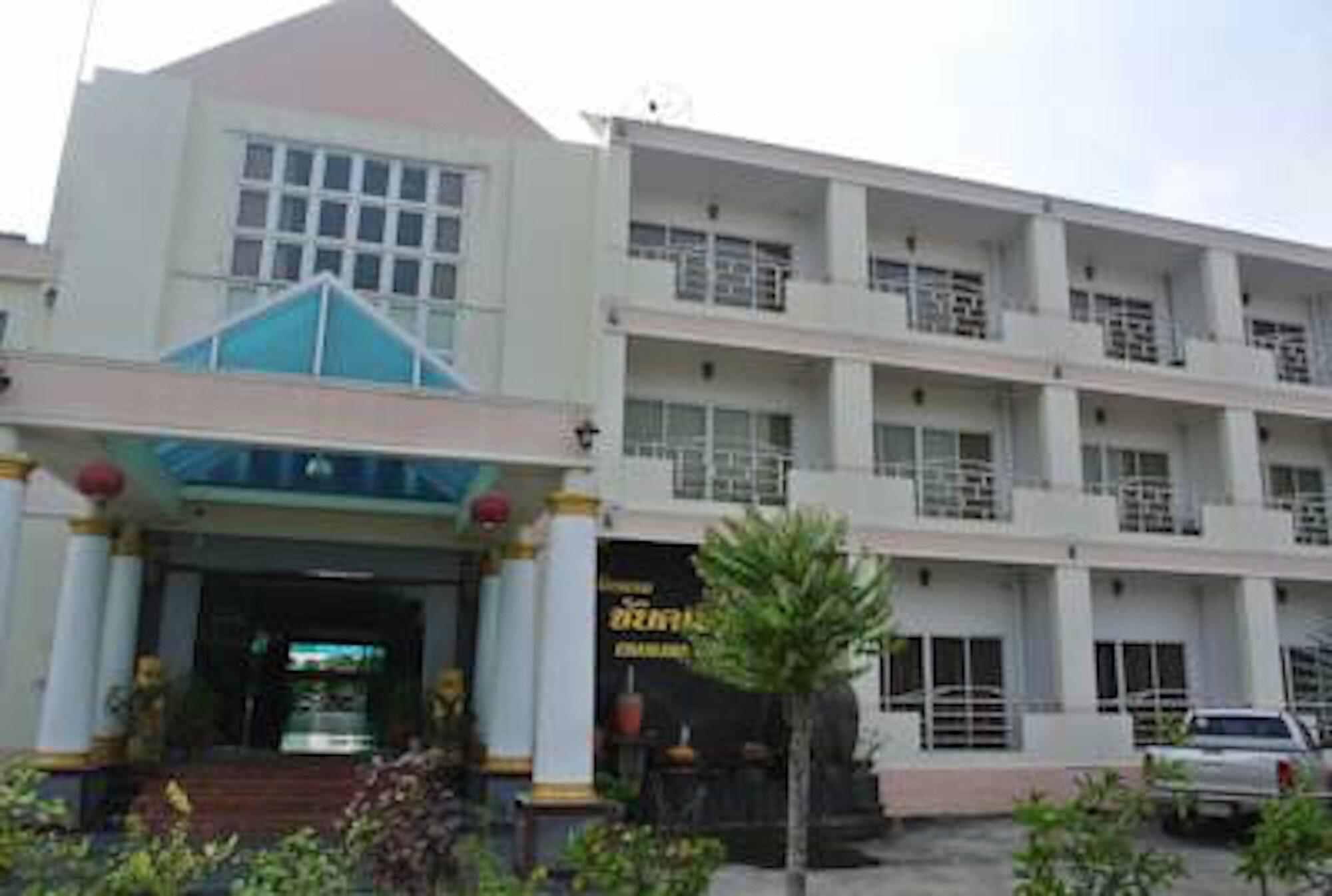 Chaikanathani Hotel 3/25