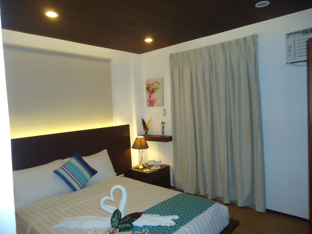 The Orient Beach Boracay 33/80