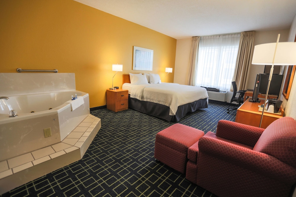 Comfort Inn & Suites Berea, KY 23/40