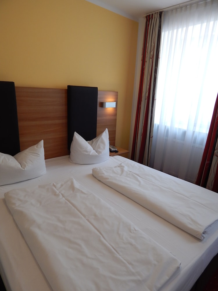 Hotel Andra 10/42