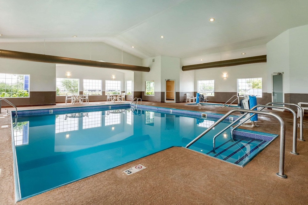 swimming pool spa