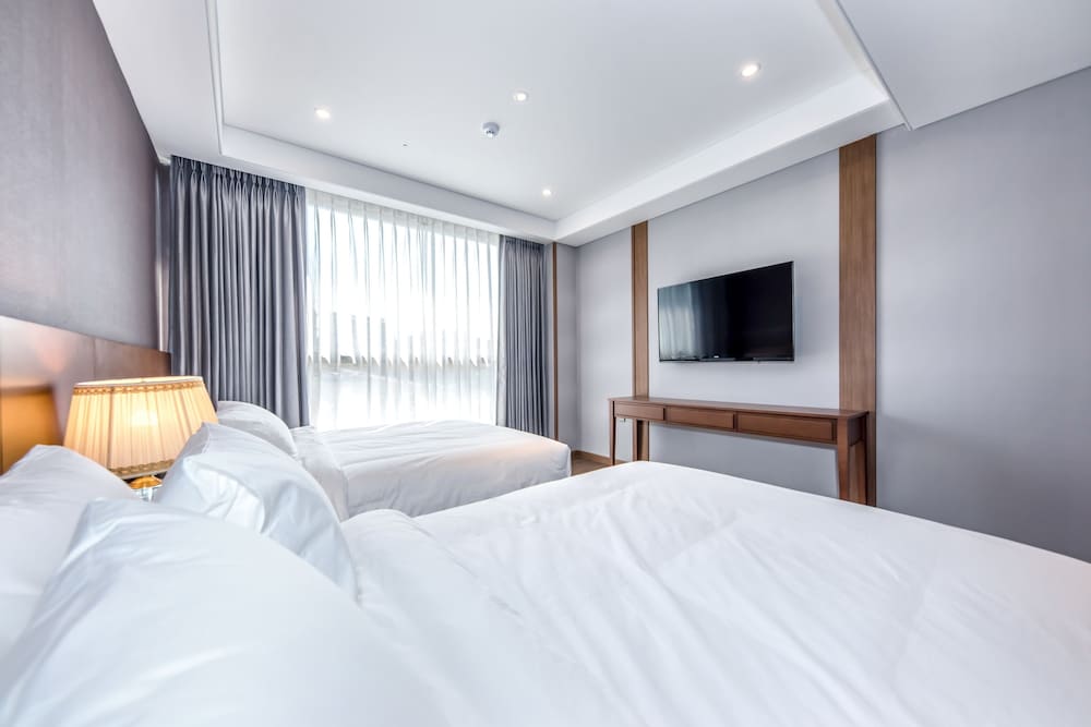 Dyne Oceano Hotel 16/75