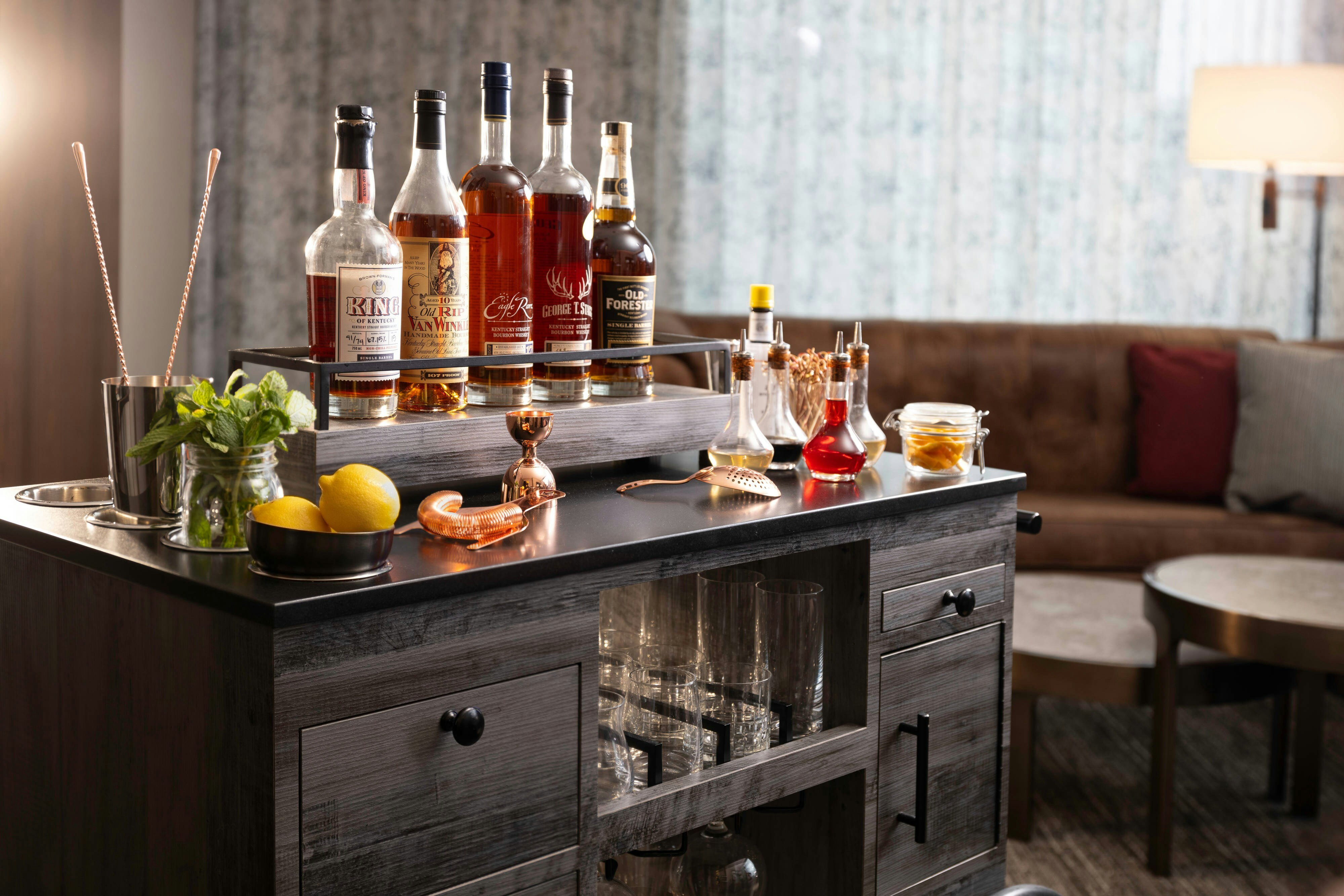 Hotel Distil Autograph Collection 61/82