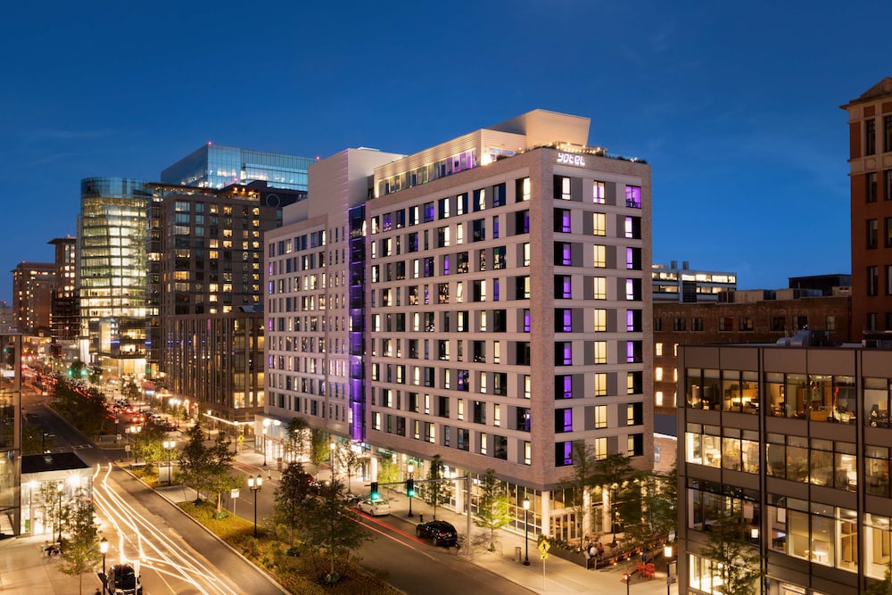 YOTEL Boston, Select by Hilton in BOSTON - MA
