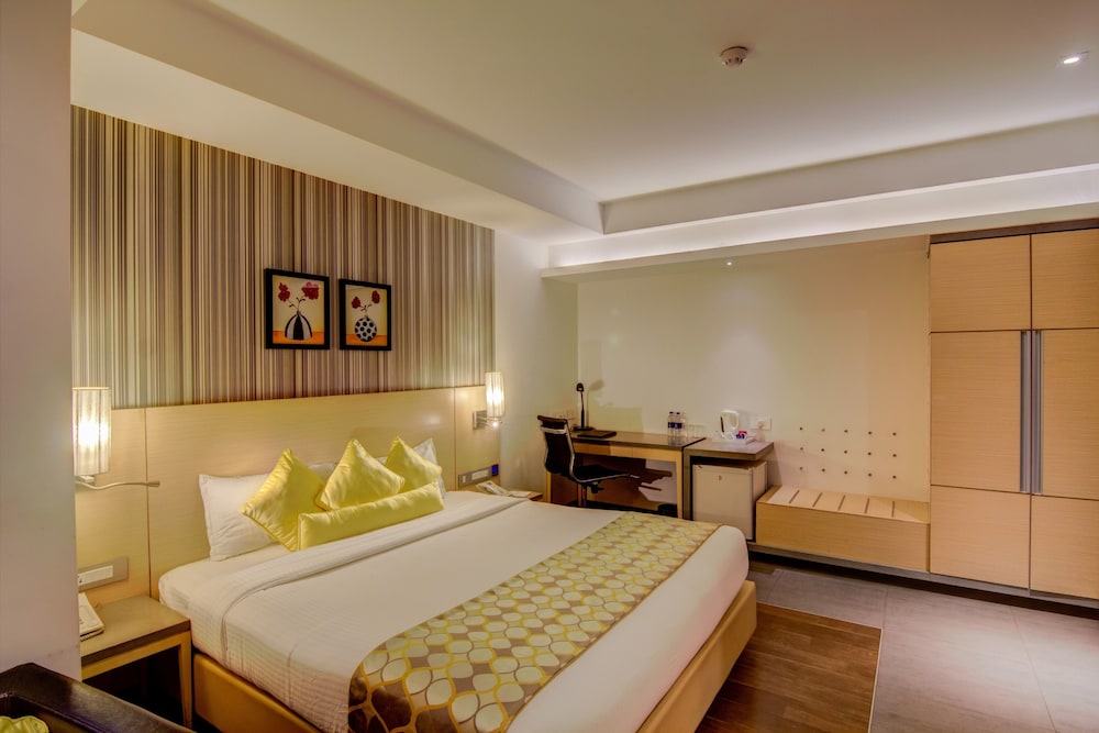 Landmark Residency 22/49