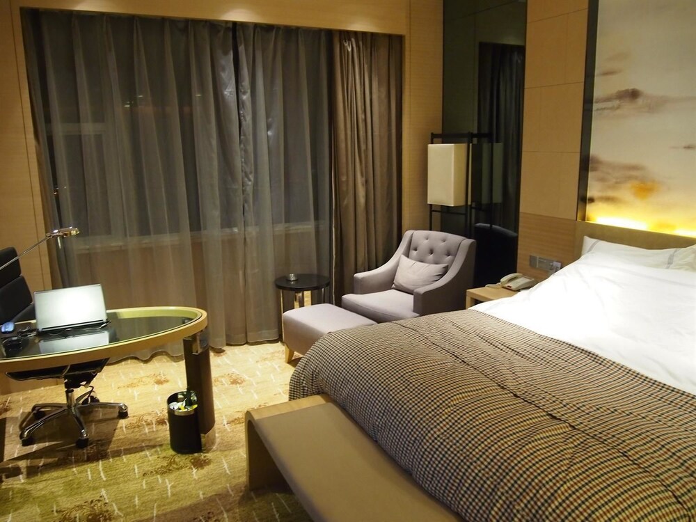 Grand Skylight International Hotel Ganzhou 10/26