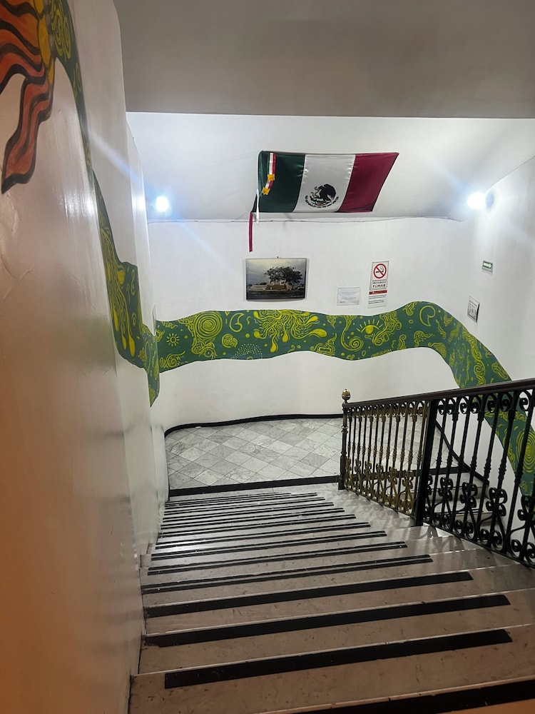 Hostal Amigo 8/48