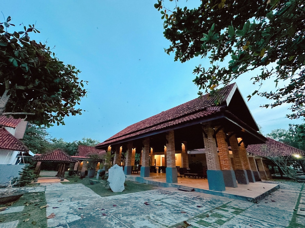 Lorin Beach Resort Belitung 6/50