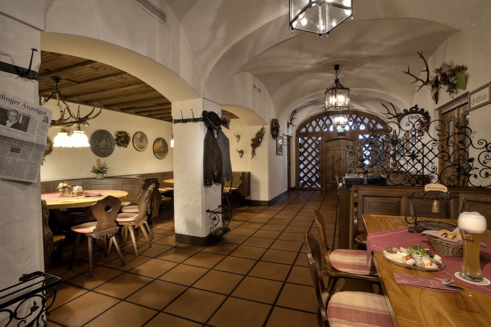 Hotel zum Erdinger Weissbrau 48/67