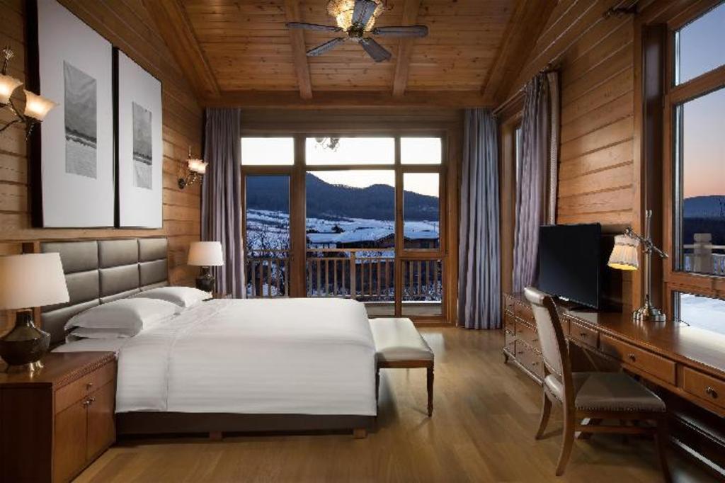 Swiss Select, King Bed, Mountain View, Villa Area، Swissotel Resort Changbaishan 4/7