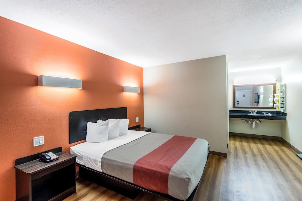 Motel6 New Brunswick, NJ 19/42