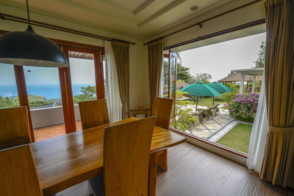 Villa Karingal 10/59
