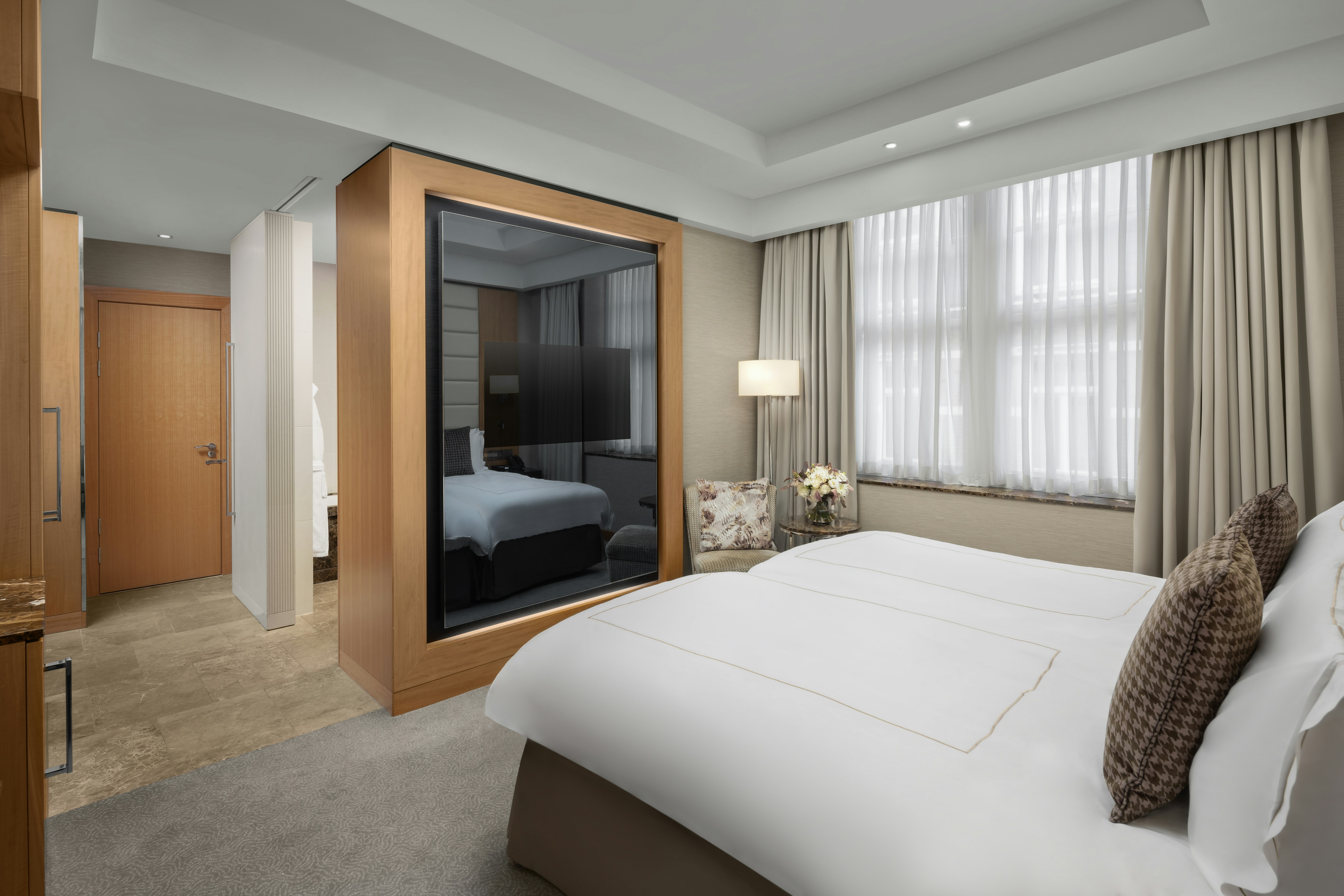 DELUXE, TWIN BEDS