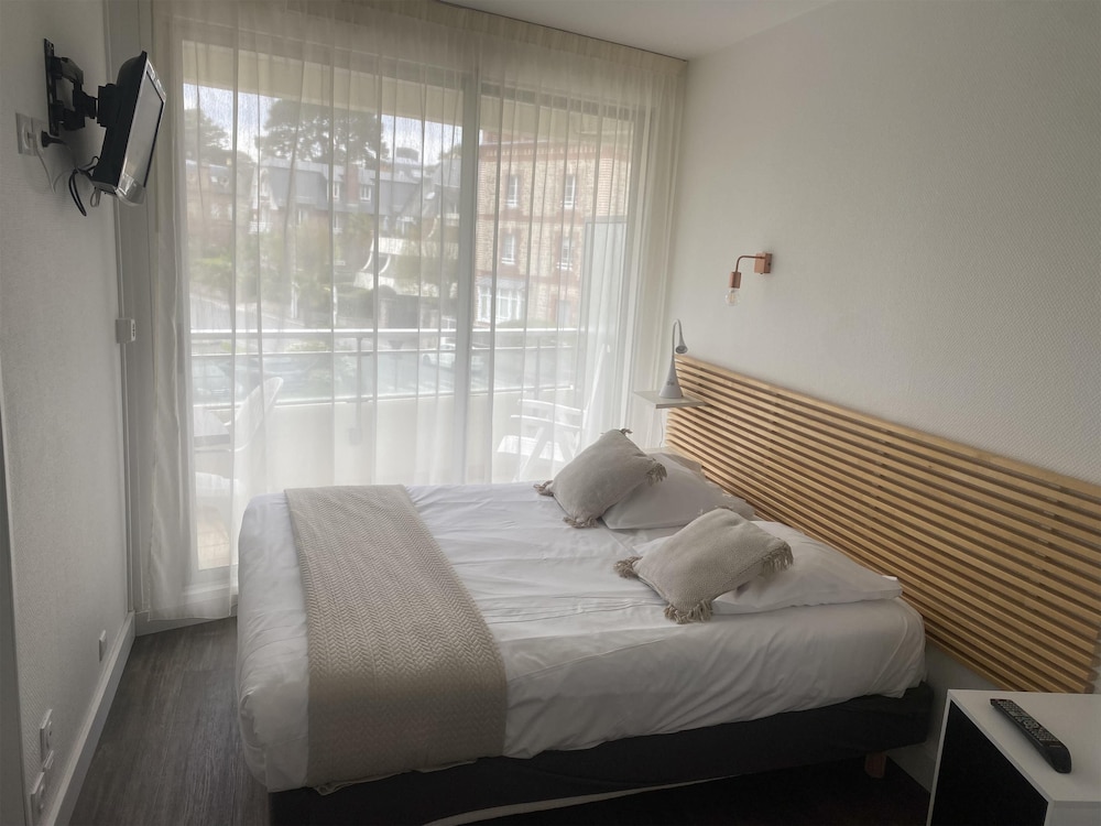 Best Western Hotel Le Crystal Dinard 25/58
