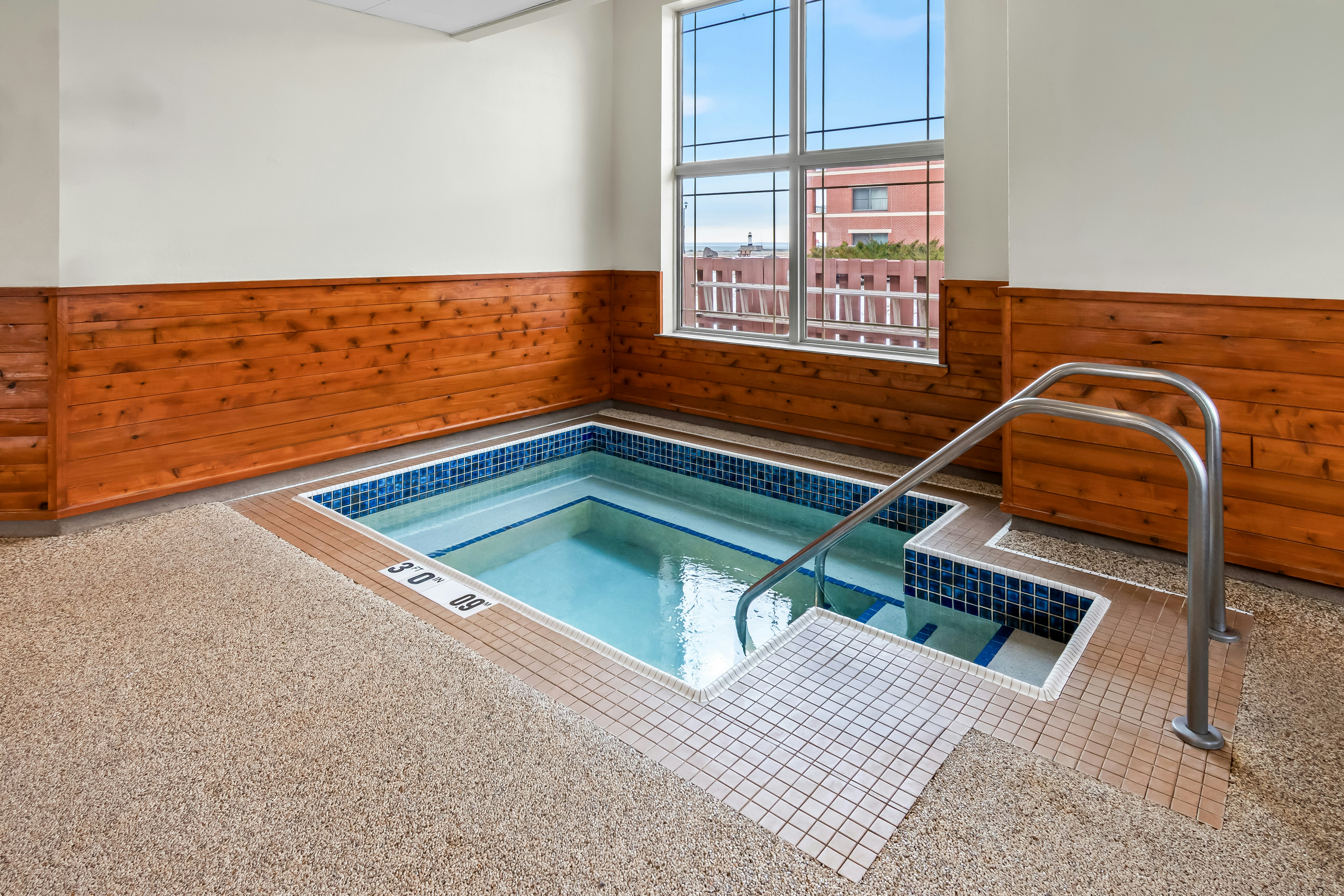 Hampton Inn Duluth Canal Park 29/77
