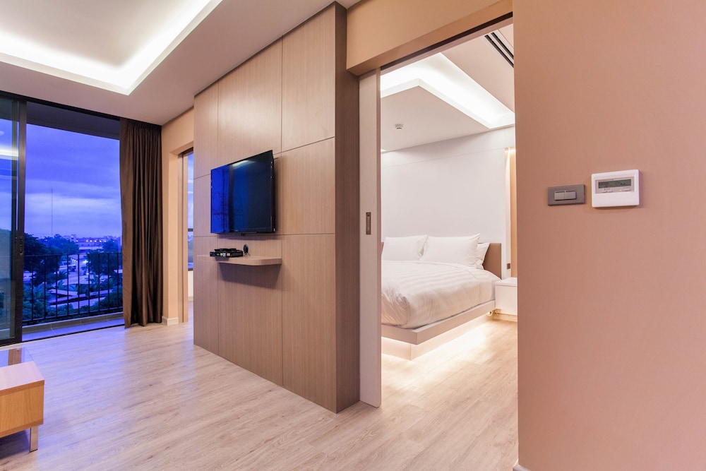 The Zense Boutique Hotel 33/45