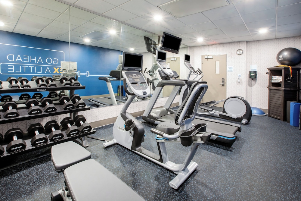 Holiday Inn Express & Suites Lathrop 38/61