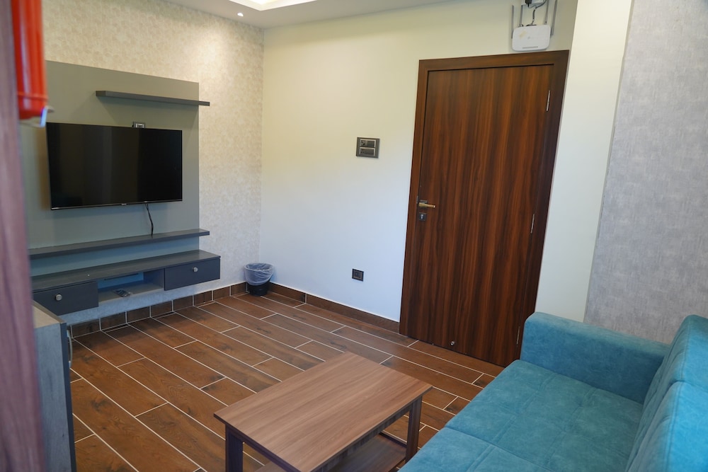 Mevid Hotels 22/34