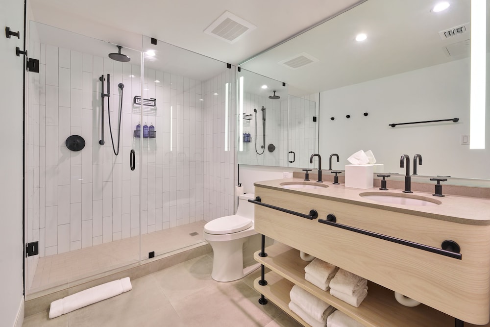 Hotel Greystone - Adults Only 12/26