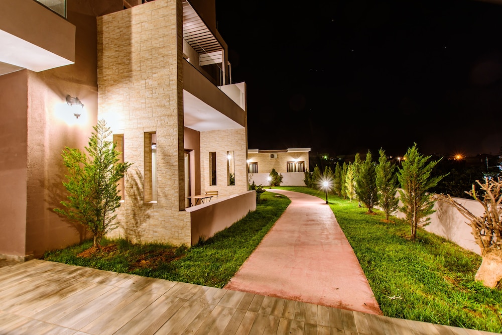 Gregory Comfort Hotel 38/46