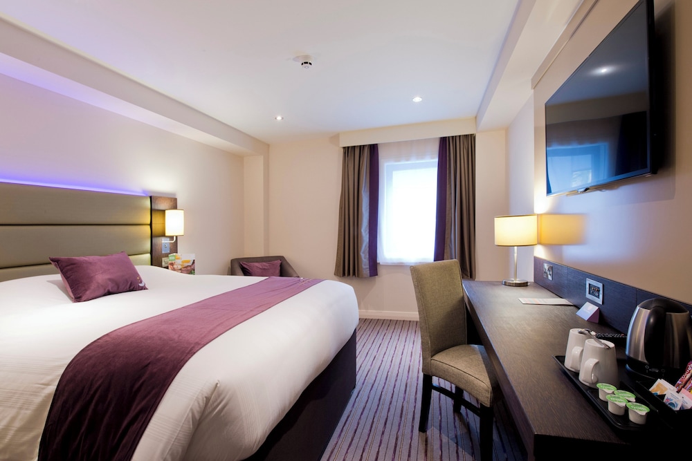 Premier Inn Bristol City Centre Lewins Mead 9/54