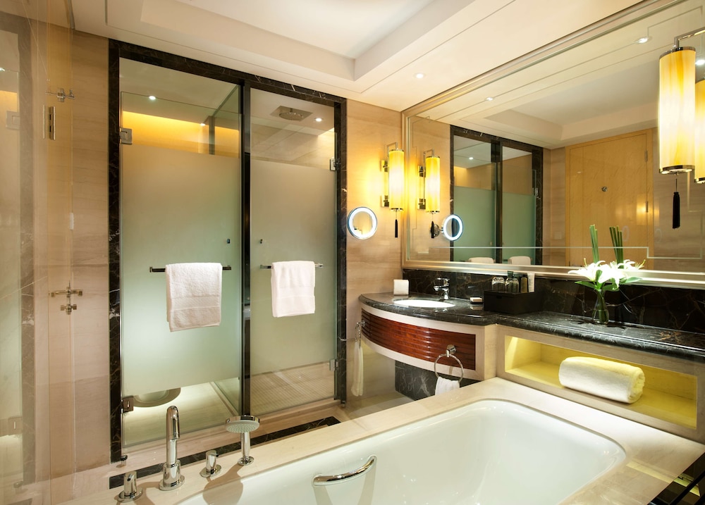 Hilton Xian Hotel 10/77