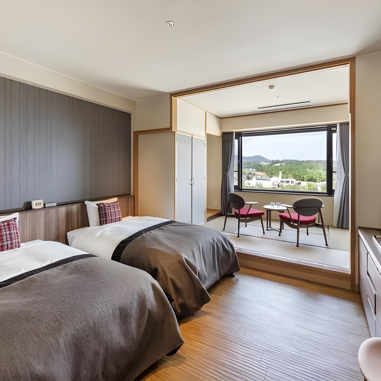 Renovated, Sunset, Twin Beds, Ocean View, High Floor