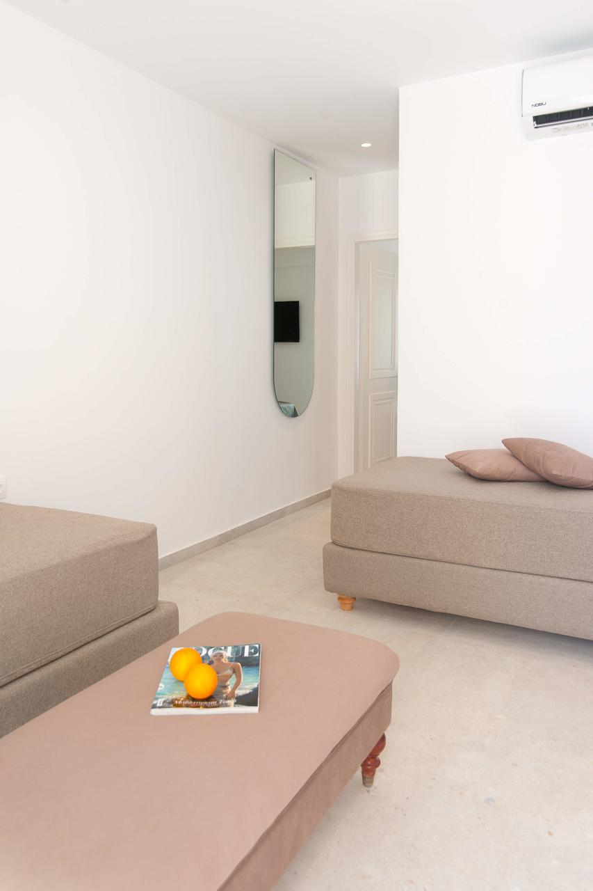 Nami Hotel & Suites 136/156
