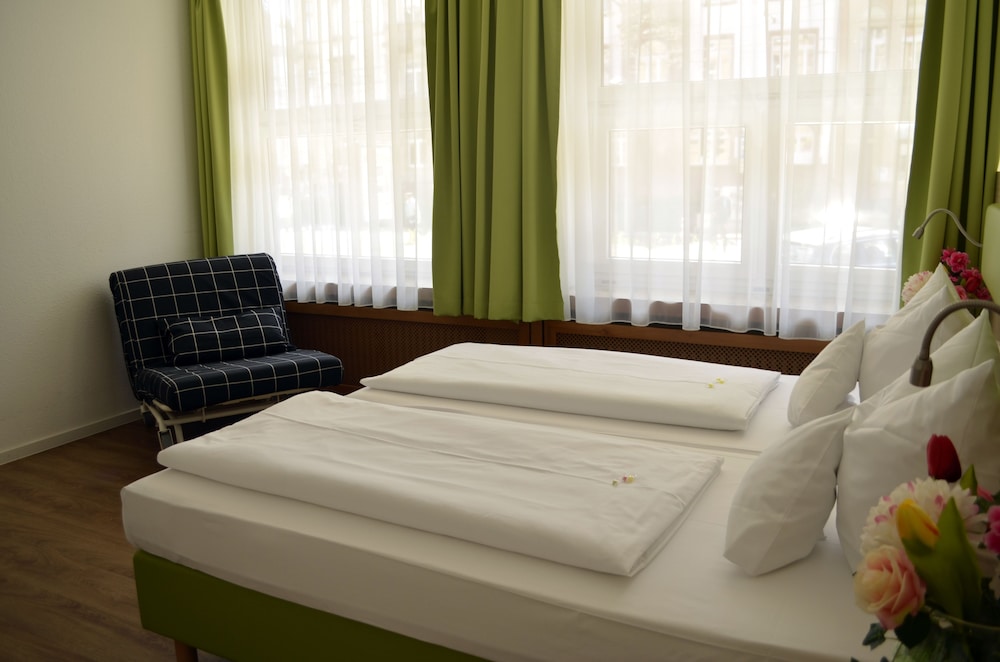 Hotel Astoria 8/44