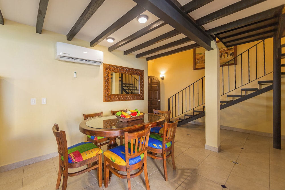 Lindo Mar Resort 32/50