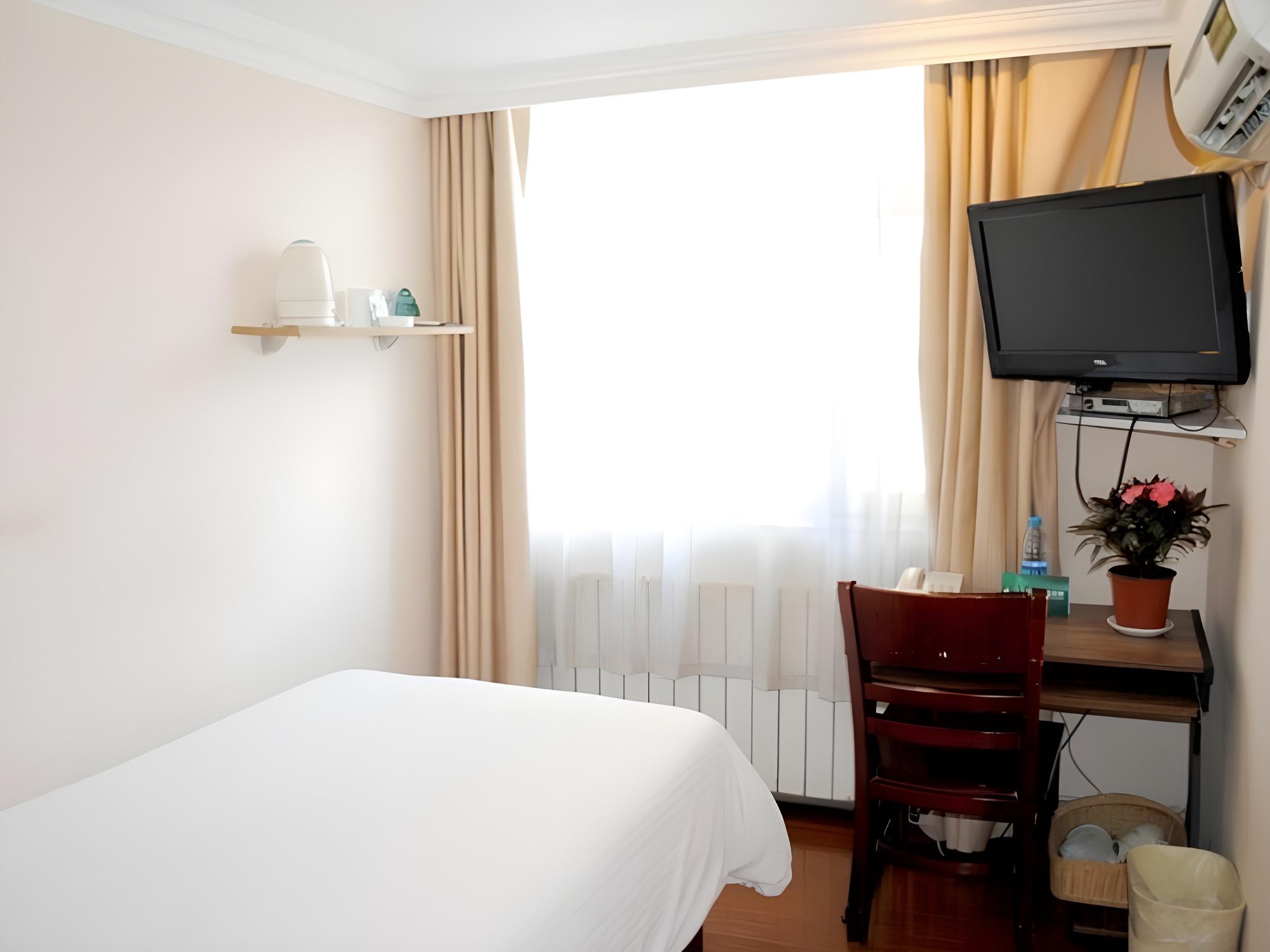 Room, Single