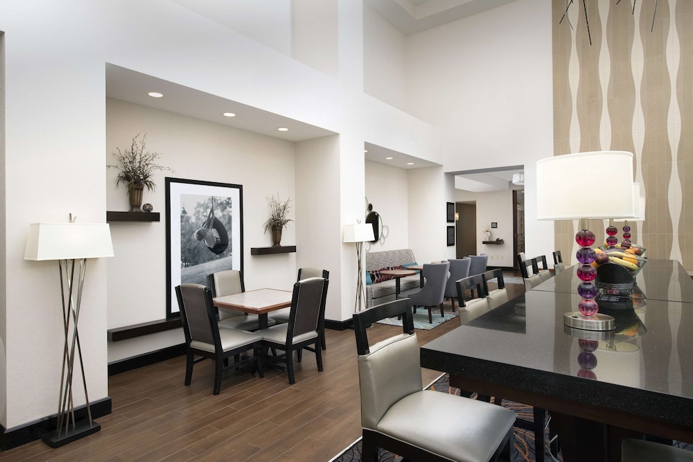Hampton Inn and Suites Tupelo Barnes Crossing 42/50