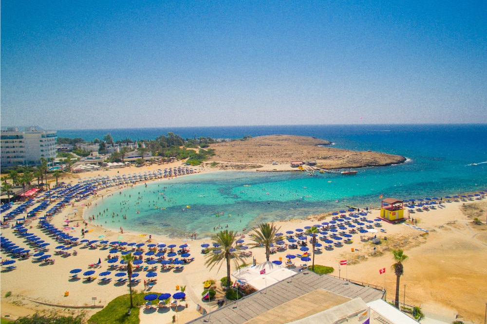 Anonymous Beach Hotel - Adults Only 71/72