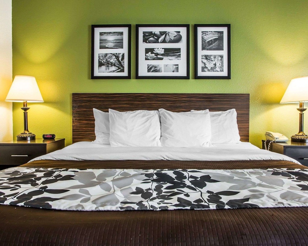 Sleep Inn & Suites Wisconsin Rapids, WI 9/35