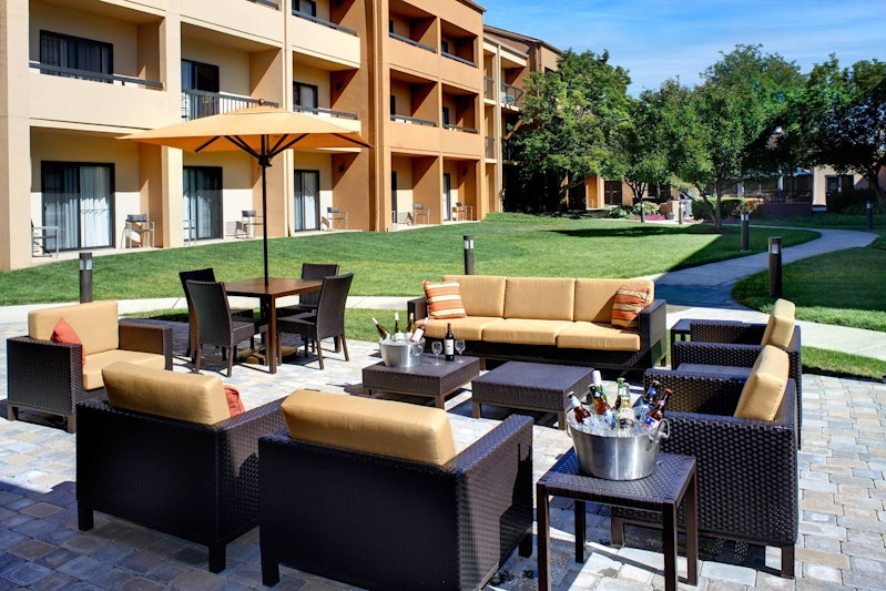 Courtyard by Marriott Toledo Airport Holland 7/15