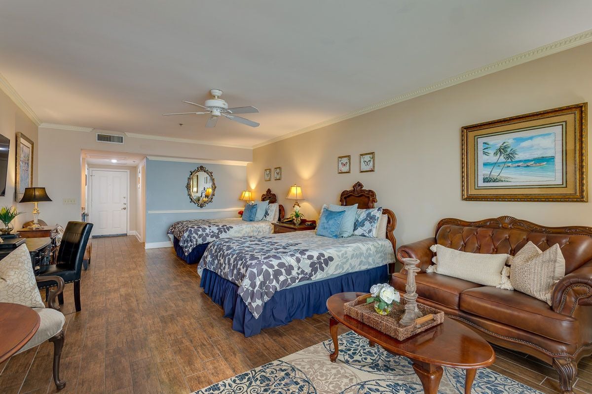River, Suite, 2 Queen Beds
