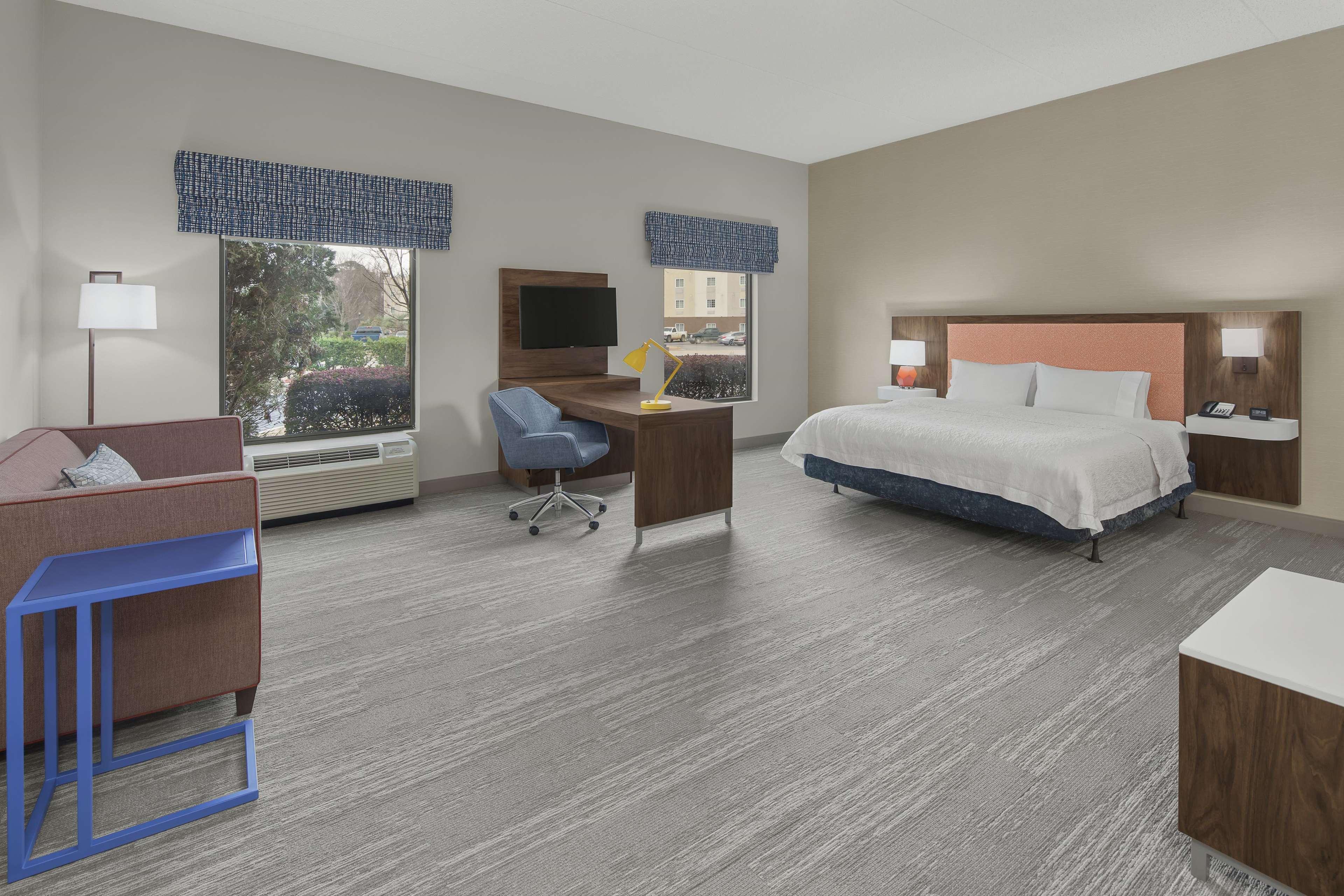 STUDIO, SUITE, KING BED, ACCESSIBLE