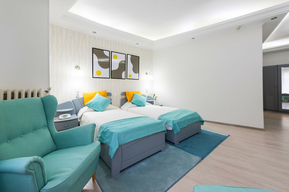 Relax Comfort Suites 19/50
