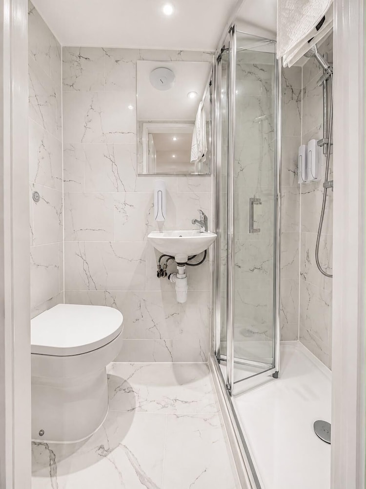 King's Cross Hotel 46/50