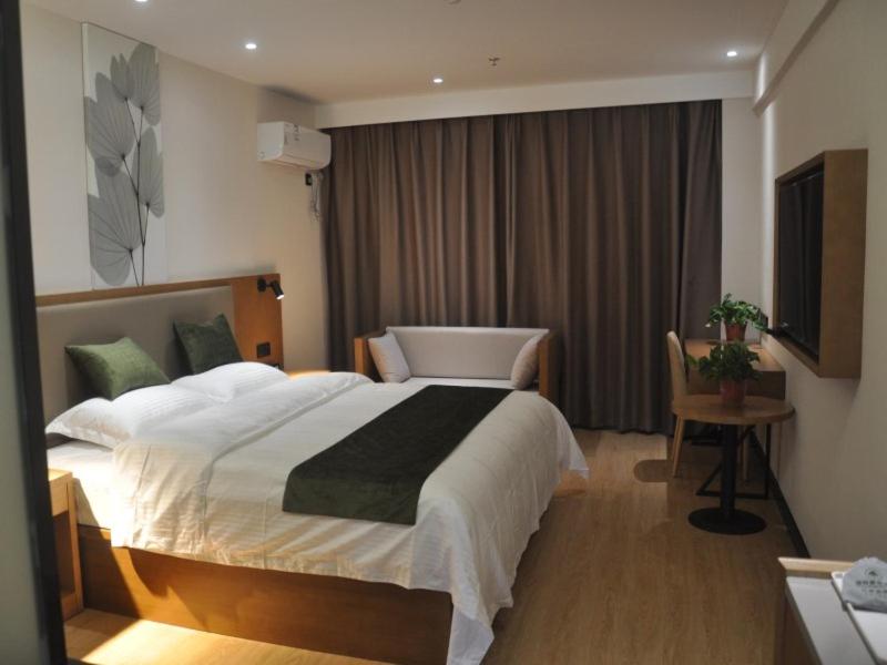 Green Haotai Zhixuan Hotel (Shangqiu City Zhecheng County Shanghai Road store) 13/19