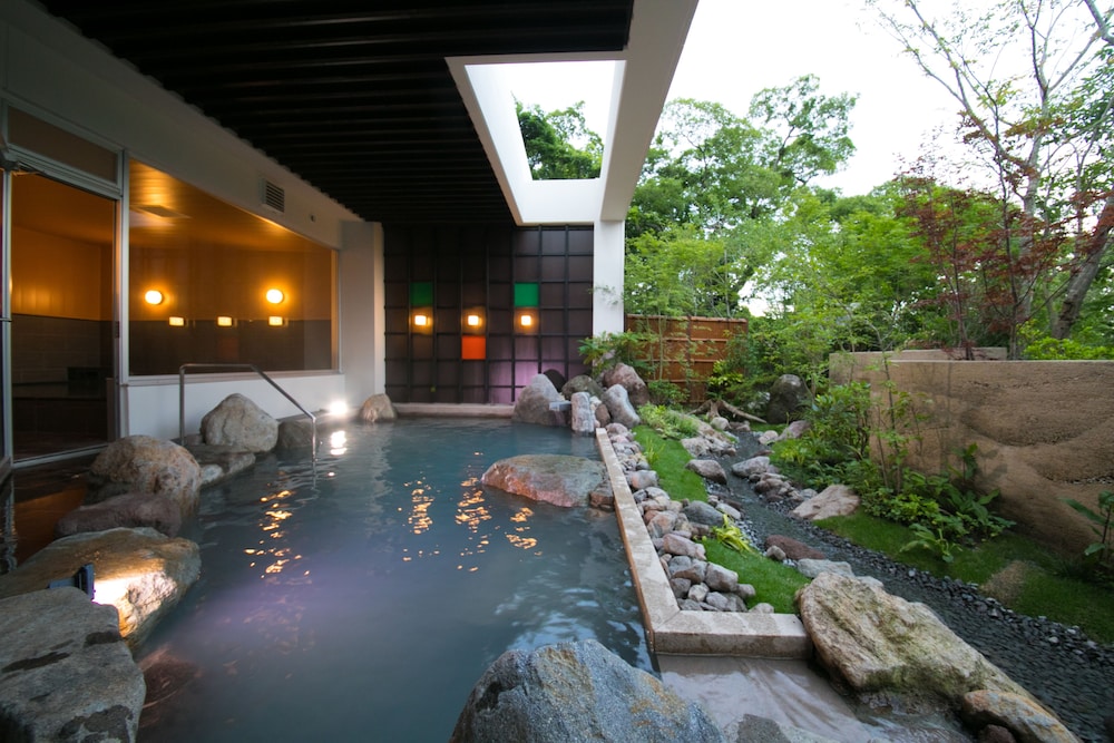 Morinoyu Resort 38/65