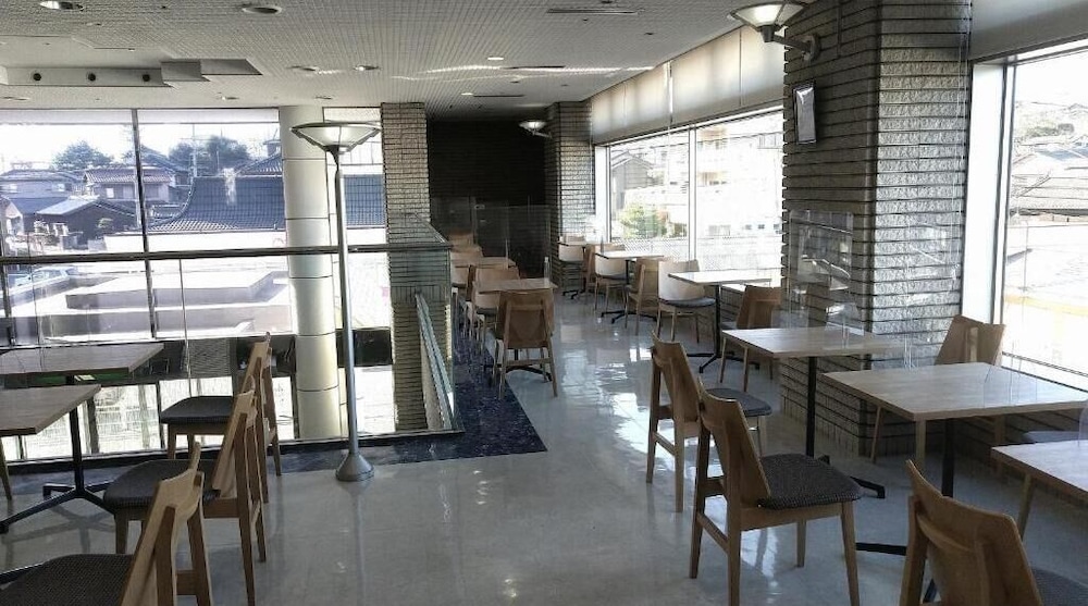 Tokai City Hotel 56/70