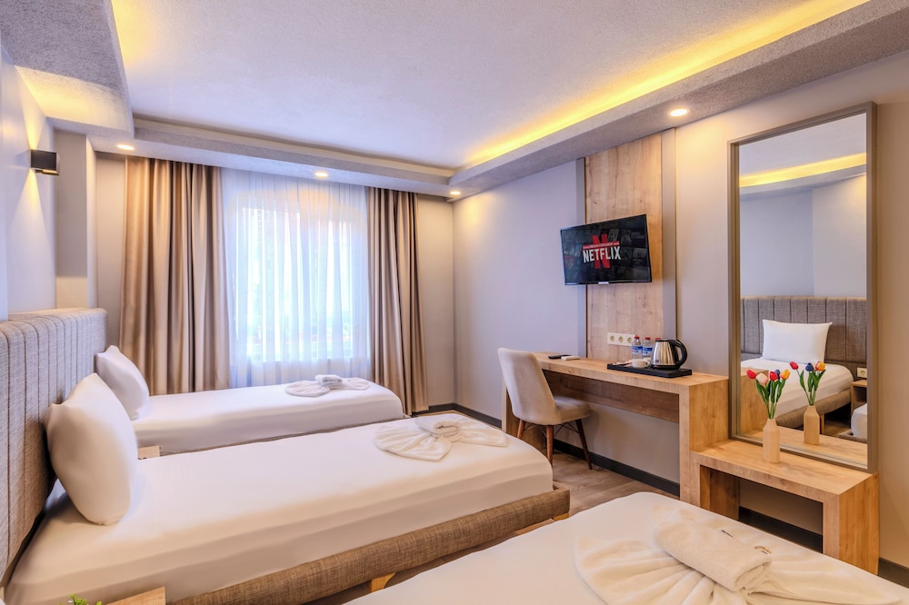 Evim Hotel 10/50