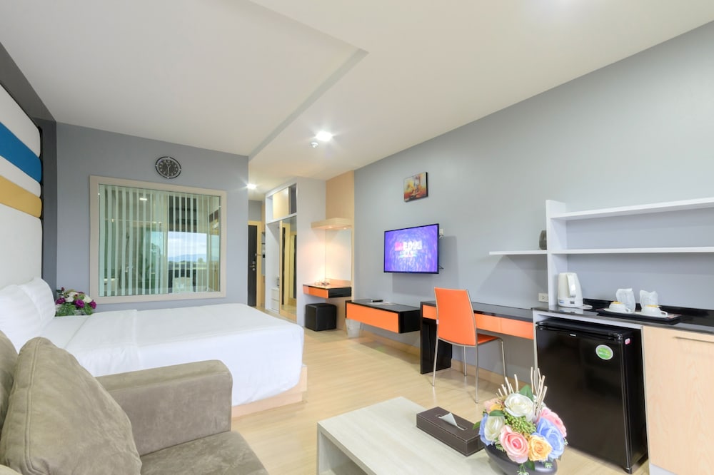 Eastpana Hotel 30/71