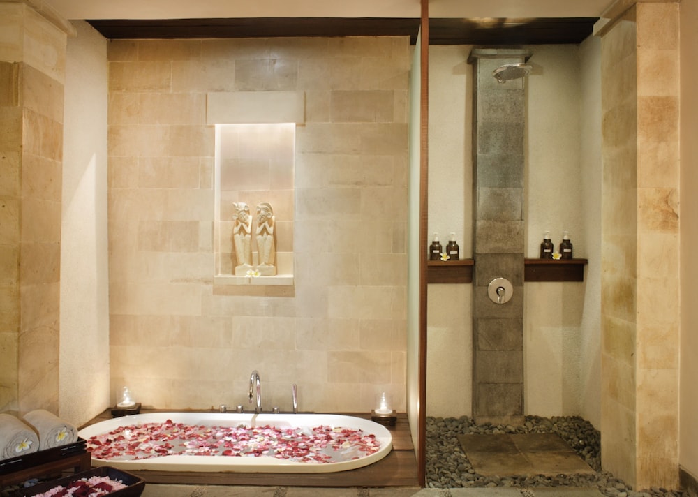 Nyuh Bali Villas 50/50