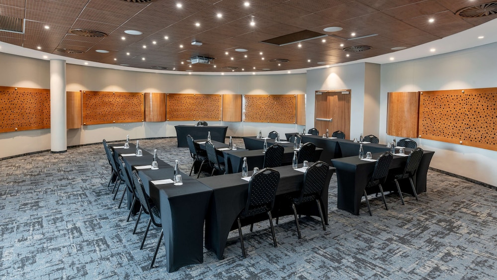 Radisson Hotel & Convention Centre Johannesburg, O.R. Tambo 39/50