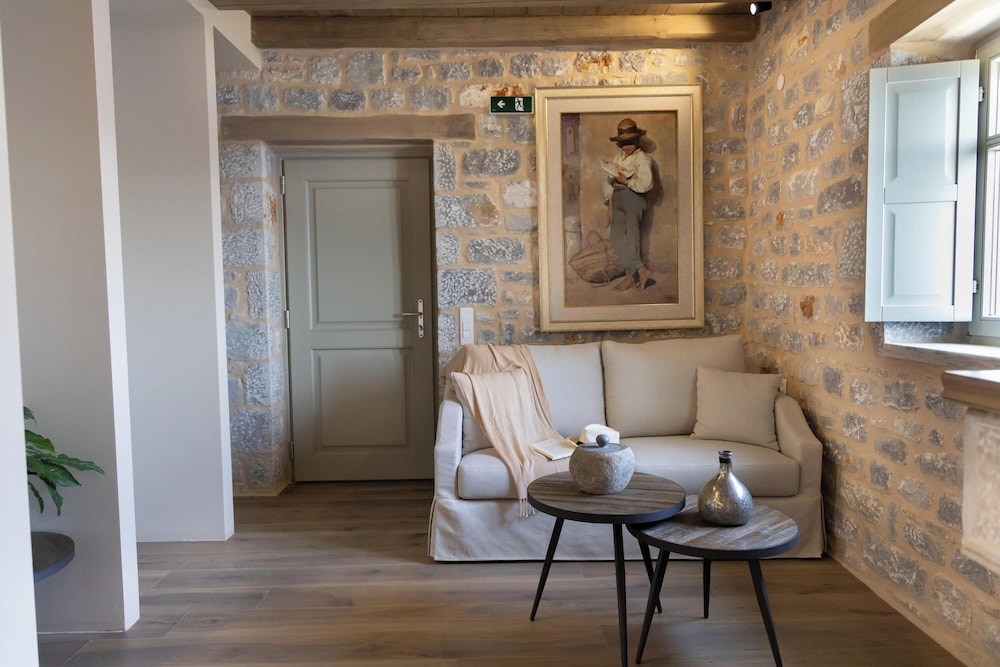 Akrolithi Guesthouse 45/63
