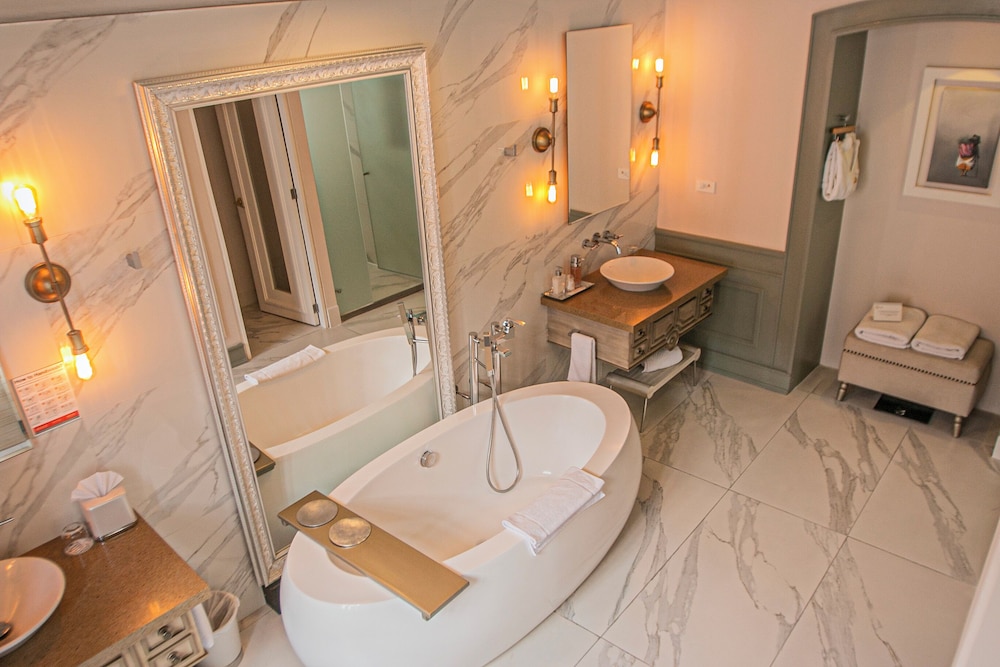 Illa Experience Hotel 78/79